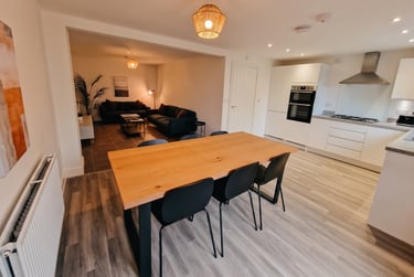 6 bed house, Slade Baker Way, Frenchay, Bristol, BS161YN - Image 2