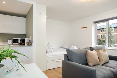 1 bed flat, Apsley Road, Clifton, Bristol, BS82SL - Image 1