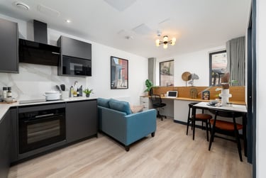 1 bed flat, Charlotte Street, City Centre, Bristol, BS15EU - Image 1
