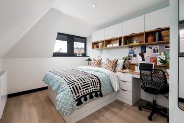 2 bed flat, Charlotte Street, City Centre, Bristol, BS15EU - Image 1
