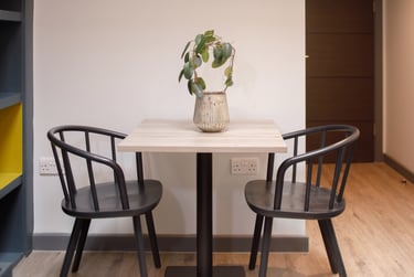1 bed flat, Park Street, City Centre, Bristol, BS15JN - Image 2