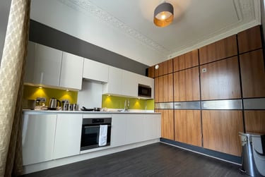 2 bed flat, Charlotte Street, City Centre, Bristol, BS15PP - Image 3