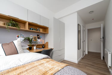 3 bed flat, Park Street, City Centre, Bristol, BS15JG - Image 2