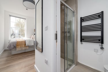 3 bed flat, Park Street, City Centre, Bristol, BS15JG - Image 3