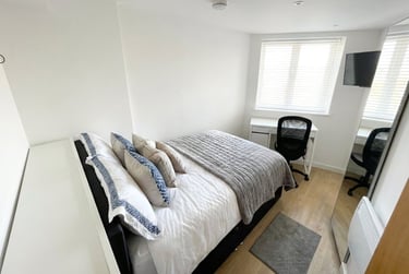 2 bed flat, Triangle South, Kingsdown, Bristol, BS81EY - Image 2