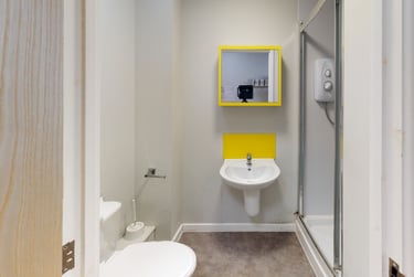 1 bed studio, Queens Road, Clifton, Bristol, BS81QU - Image 4