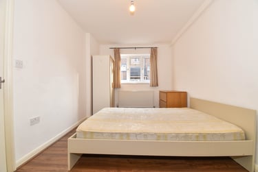 6 bed house, Ambassador Square, Isle of Dogs, London, E149UX - Image 3