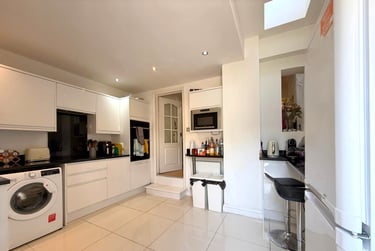 5 bed house, Revelon Road, Nunhead, London, SE42PN - Image 2