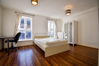 6 bed house, Ambassador Square, Isle of Dogs, London, E149UX - Image 4