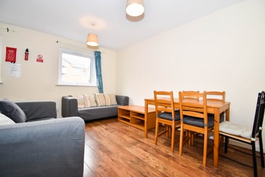 5 bed house, Cyclops Mews, Isle of Dogs, London, E143UA - Image 2