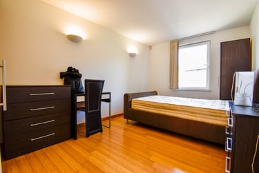3 bed flat, Westferry Road, Isle of Dogs, London, E143RS - Image 9