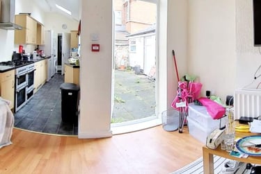 4 bed house, Hubert Road, Selly Park, Birmingham, B296DX - Image 2
