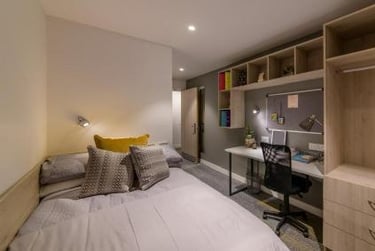 1 bed flat, Willowbank Road, Mannofield, Aberdeen, AB116AE - Image 1