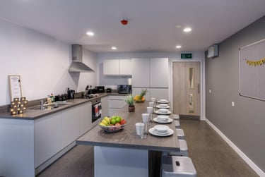 1 bed flat, Willowbank Road, Mannofield, Aberdeen, AB116AE - Image 3