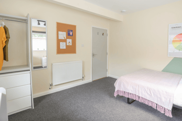 9 bed house, Plymouth Avenue, Bevendean, Brighton, BN24JB - Image 1