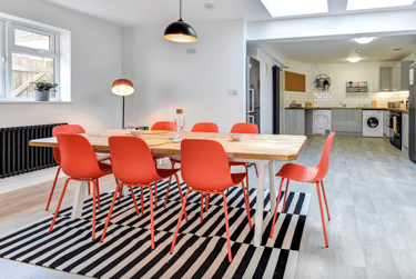 8 bed house, Heath Hill Avenue, Bevendean, Brighton, BN24FH - Image 1