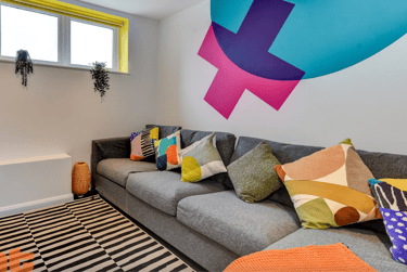 8 bed house, Auckland Drive, Bevendean, Brighton, BN24JG - Image 2