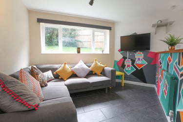 9 bed house, The Avenue, Bevendean, Brighton, BN24FD - Image 2