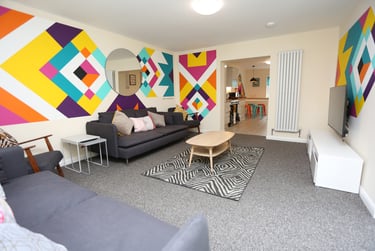 6 bed house, Manton Road, Bevendean, Brighton, BN24FB - Image 1
