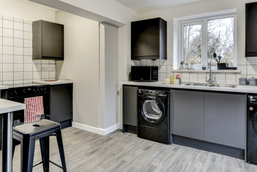6 bed house, Rowlandson Gardens, Lockleaze, Bristol, BS79UH - Image 3