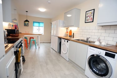 6 bed house, Manton Road, Bevendean, Brighton, BN24FB - Image 2