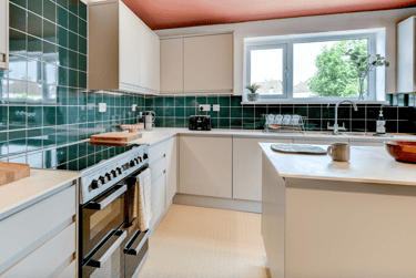 7 bed house, Stothard Road, Lockleaze, Bristol, BS79XL - Image 4