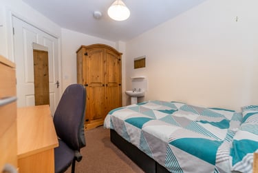 6 bed flat, Haxby Road, The Groves, York, YO318JS - Image 1