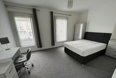 4 bed house, Baglan Street, Port Tennant, Swansea, SA18JZ - Image 1