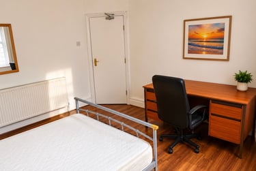 5 bed house, Heald Grove, Rusholme, Manchester, M144PE - Image 2