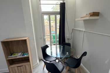 5 bed house, Grandale Street, Rusholme, Manchester, M145WG - Image 2