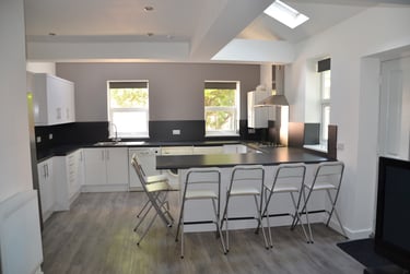 6 bed house, Derby Road, Radford, Nottingham, NG71NX - Image 2