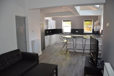 6 bed house, Derby Road, Radford, Nottingham, NG71NX - Image 4