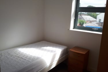 2 bed flat, Howell Road, St Sidwells, Exeter, EX44LZ - Image 6