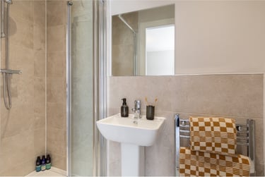 2 bed flat, Printworks Terrace, Kirkstall, Leeds, LS53GF - Image 12