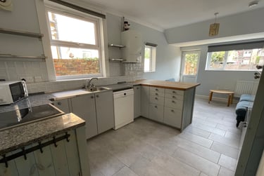 6 bed house, Longmead Avenue, Ashley Down, Bristol, BS78QB - Image 2