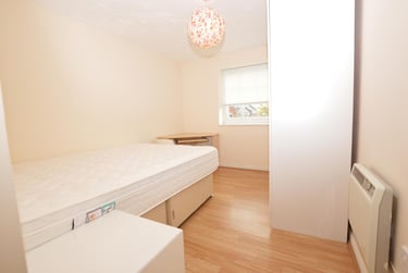 4 bed flat, Hesper Road, Hythe, Colchester, CO28JP - Image 10