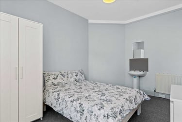 5 bed house, Armada Street, North Hill, Plymouth, PL48LS - Image 7