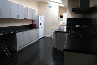 6 bed house, Dartmouth Road, Selly Park, Birmingham, B296DR - Image 11