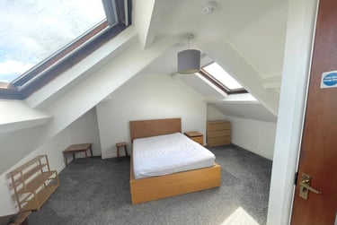 4 bed house, Nelson Street, Greenbank, Plymouth, PL48ND - Image 1