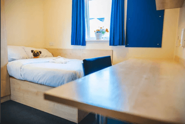 1 bed flat, Queens Hospital Close, City Centre, Birmingham, B151NH - Image 1