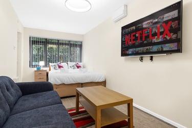 1 bed flat, Wilkinson Croft, Stechford, Birmingham, B82RE - Image 2