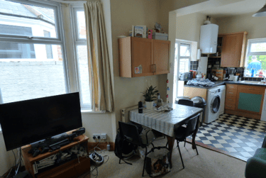 5 bed house, Chetwynd Road, Southsea, Portsmouth, PO40LZ - Image 2