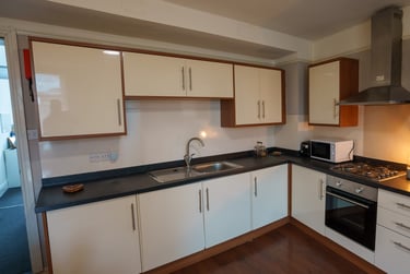 3 bed flat, Kensington, Liverpool, L72RF - Image 3