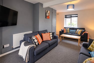 6 bed house, Hillside, Moulsecoomb, Brighton, BN24TE - Image 1