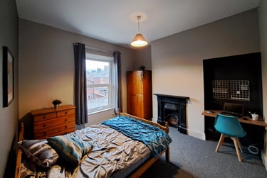 4 bed house, Hind street, Near university, Preston, PR18JJ - Image 1