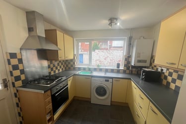 3 bed house, Salisbury road, Mount pleasant, Exeter, EX46LU - Image 10