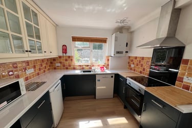 5 bed house, Park road, Mount pleasant, Exeter, EX12HT - Image 2