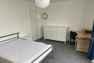3 bed house, Salisbury road, Mount pleasant, Exeter, EX46LU - Image 2