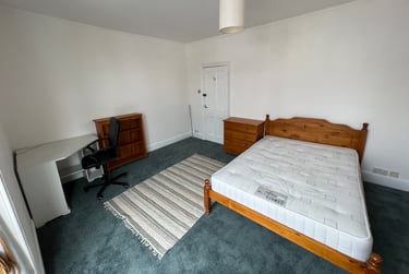 3 bed house, Salisbury road, Mount pleasant, Exeter, EX46LU - Image 2