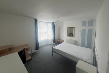 3 bed house, Salisbury road, Mount pleasant, Exeter, EX46LU - Image 1